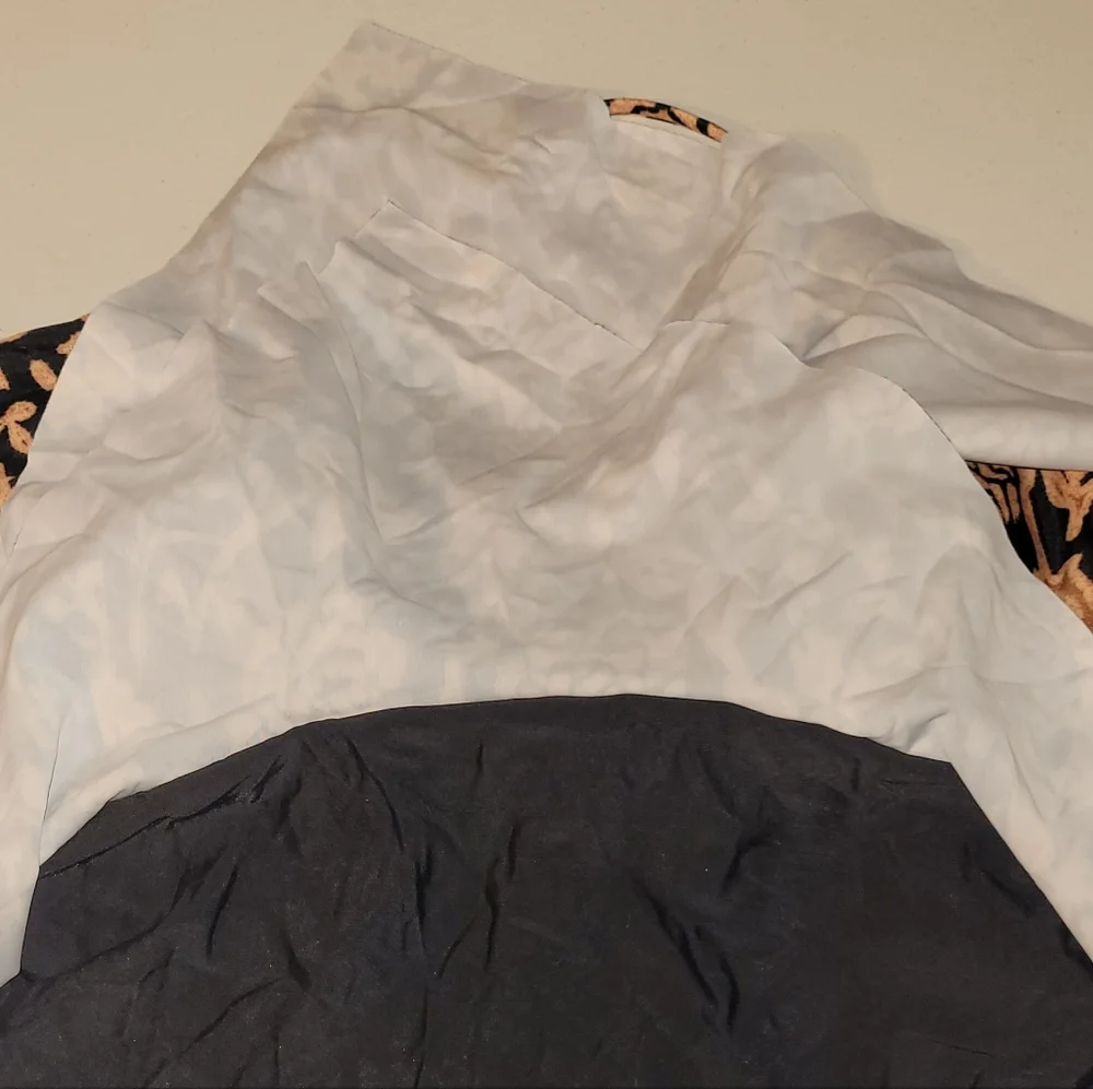 Black and Tan Floral Rose Ruffle Layered Women's One-piece Swimsuit, XXL, NWOT - Picture 8 of 12